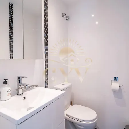Cyv - Bright In Appartement